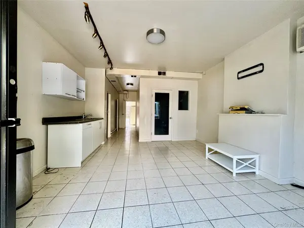 3615 33rd ST, Astoria, NY 11106