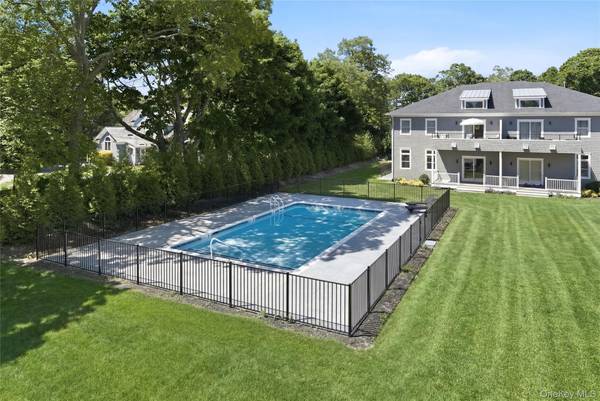 19 Montauk HWY #9, Westhampton, NY 11977