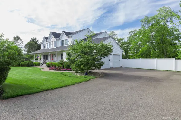 506 Twomey AVE, Baiting Hollow, NY 11933