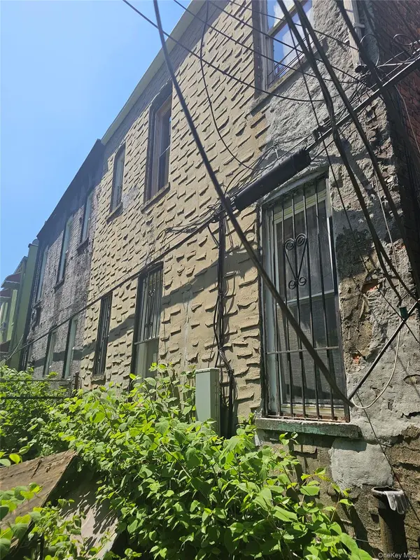 1054 Longfellow AVE, Bronx, NY 10459