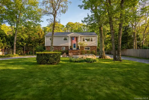 50 Runnymeade DR, East Hampton, NY 11937