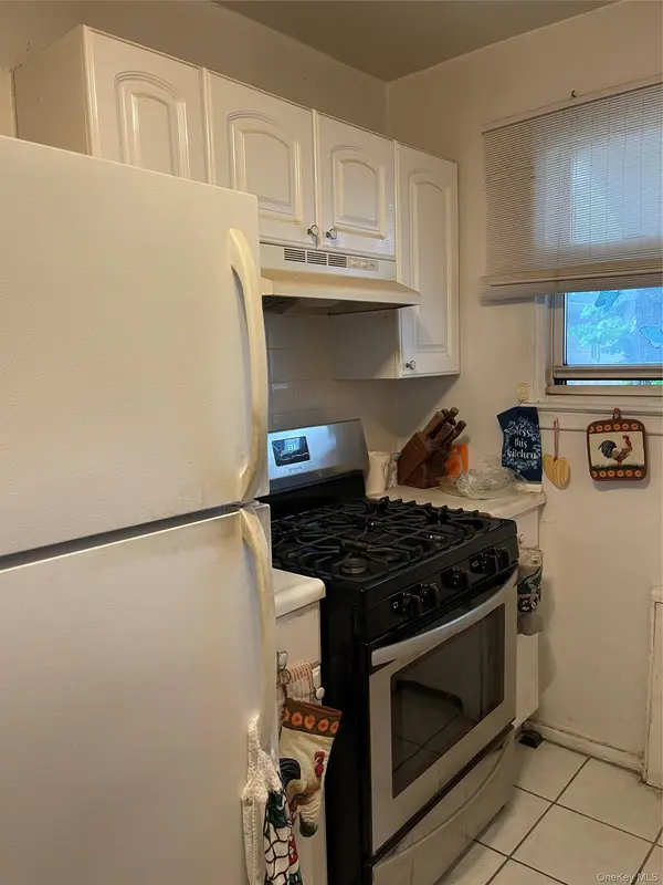 81-14 Langdale ST #249B, New Hyde Park, NY 11040