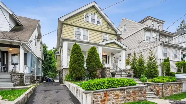 22 Mount Joy PL, New Rochelle, NY 10801