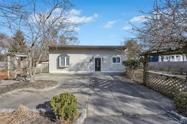 79 C Traction BLVD, Patchogue, NY 11772