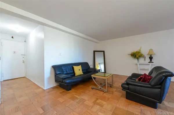 61-20 Grand Central #B 508, Forest Hills, NY 11375