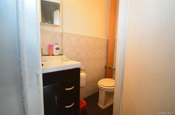 64-41 Saunders ST #604, Rego Park, NY 11374