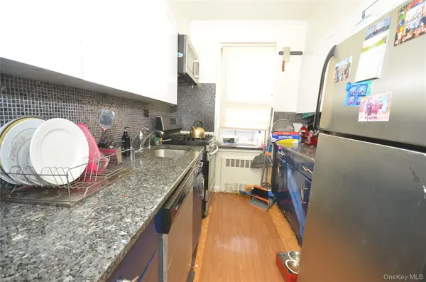 64-41 Saunders ST #604, Rego Park, NY 11374