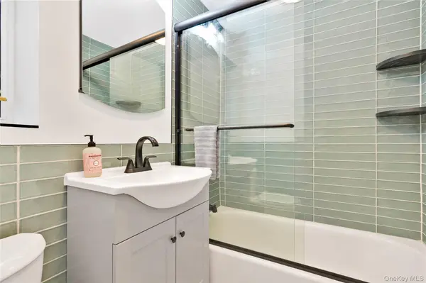 144-32 78th AVE #2G, Flushing, NY 11367