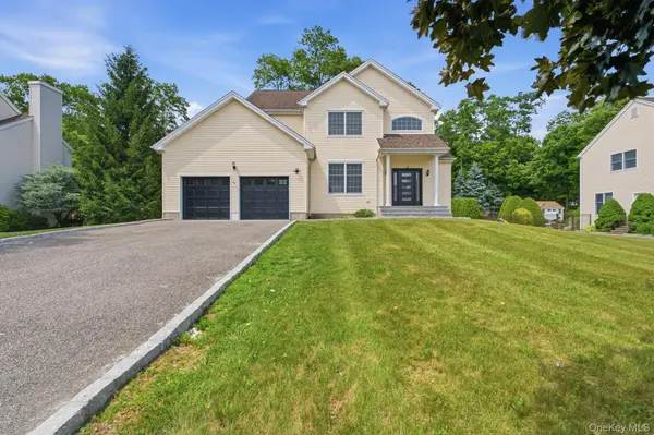 28 Hynard PL, Somers, NY 10505