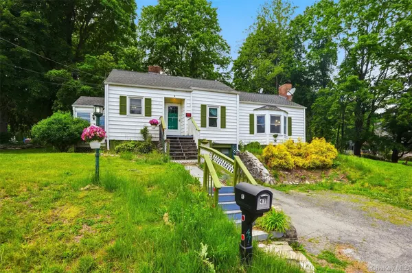 47 Weyants LN, Newburgh, NY 12550