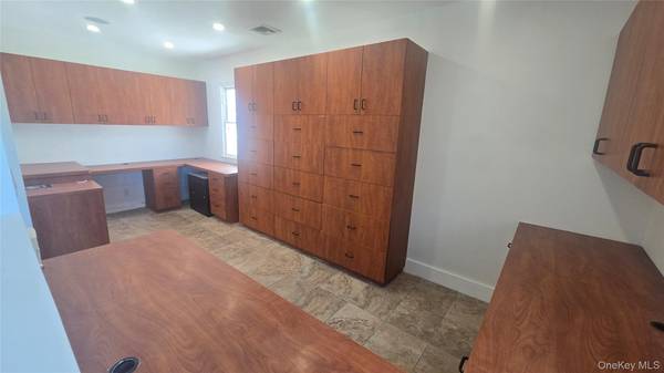 724 E Park AVE, Long Beach, NY 11561
