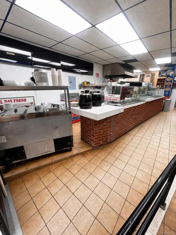 31-51 Steinway Street, Astoria, NY 11103