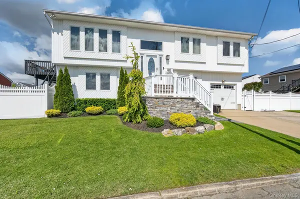 2862 Island Channel RD, Seaford, NY 11783