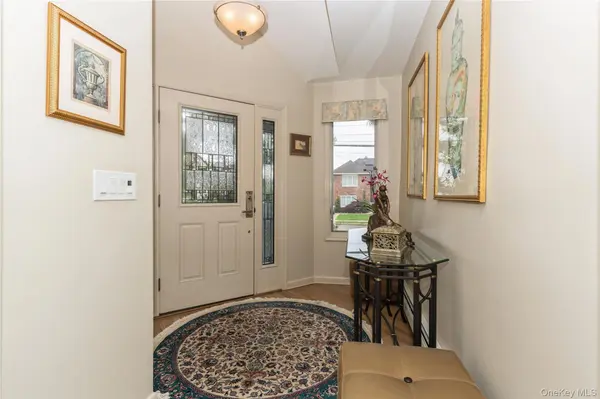 2772 Riverside AVE, Merrick, NY 11566