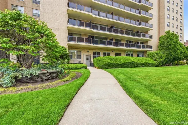 110-11 Queens BLVD #AA, Forest Hills, NY 11375