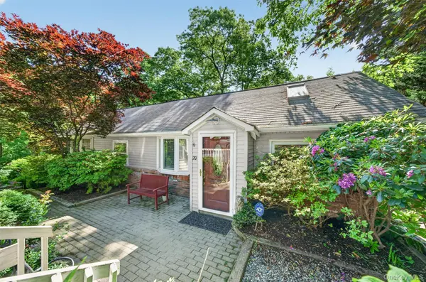 20 Blueberry HL, Greenwood Lake, NY 10925