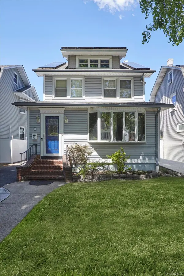43 E Raleigh AVE, Staten Island, NY 10310