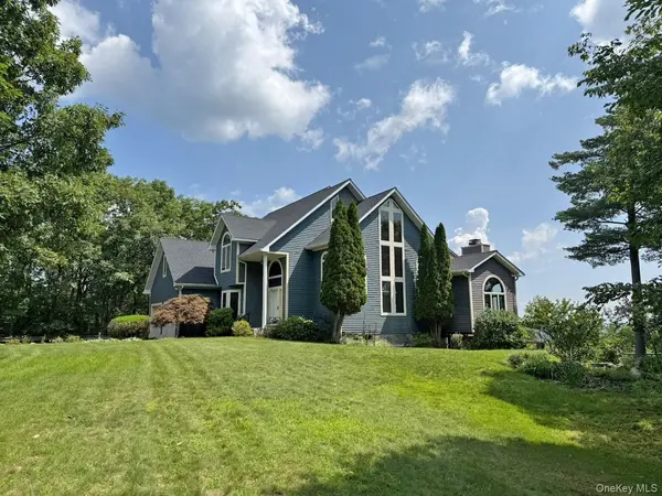 828 W Saugerties Woodstock RD, Saugerties, NY 12477
