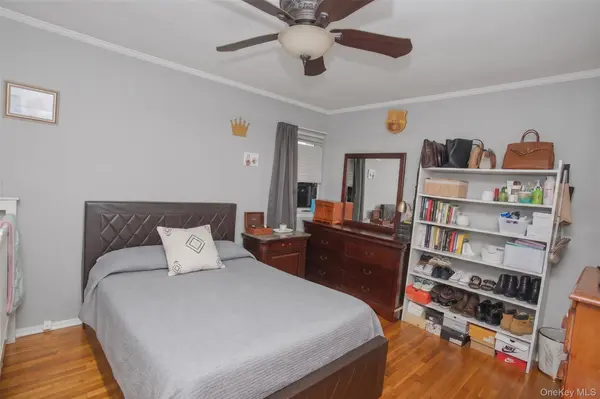 503 S 12th ST, New Hyde Park, NY 11040