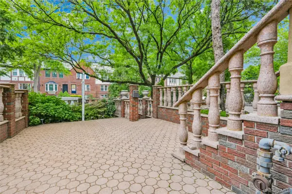 2143 46th ST, Astoria, NY 11105