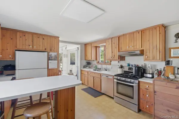 71 Montauk HWY, Quogue, NY 11959