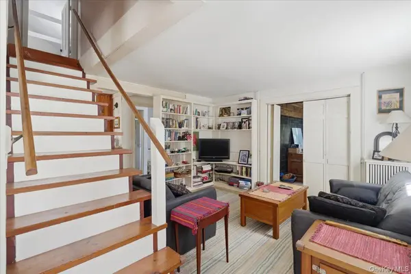 71 Montauk HWY, Quogue, NY 11959
