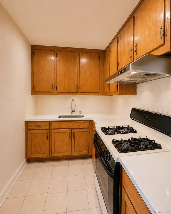 14470 41 AVE #4, Flushing, NY 11355