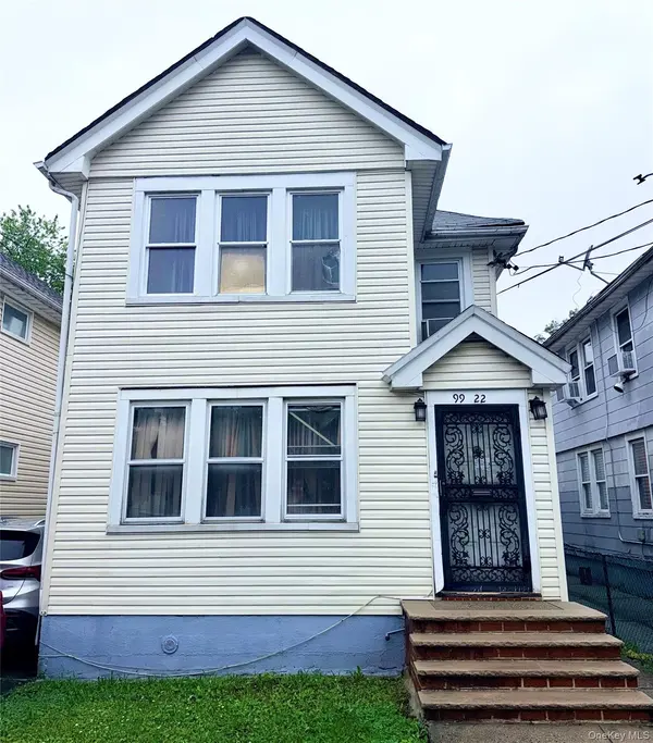 9922 193rd ST, Hollis, NY 11423