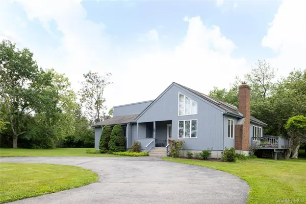 100 Bayberry LN, Southold, NY 11971