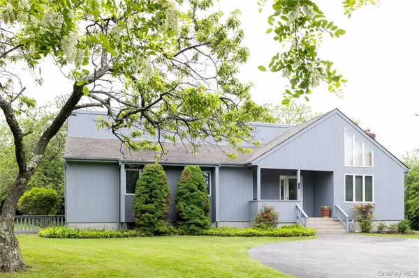 100 Bayberry LN, Southold, NY 11971