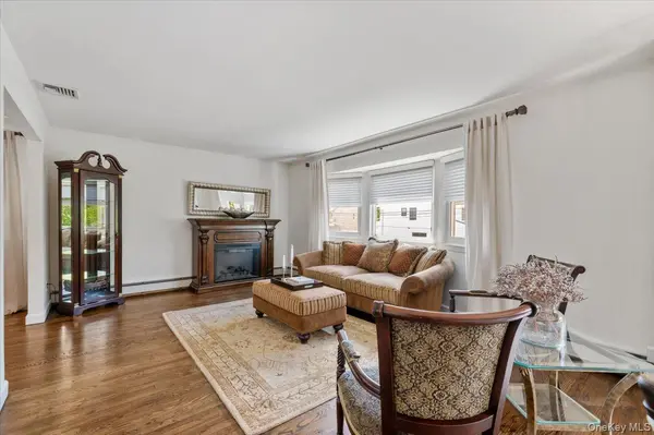 2499 Haff AVE, Bellmore, NY 11710