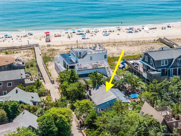 70 Bungalow WALK, Ocean Beach, NY 11770