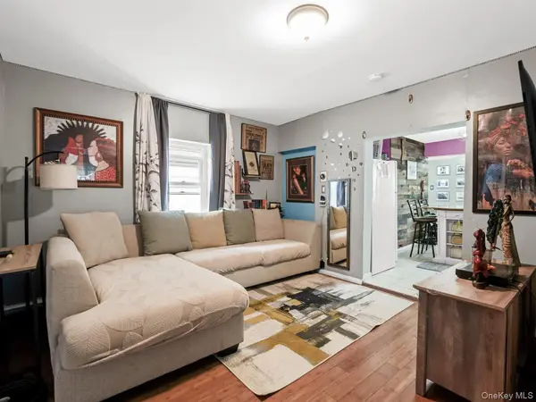 218-12 141st RD, Springfield Gardens, NY 11413