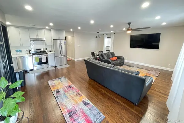 12005 Nashville BLVD, Saint Albans, NY 11412