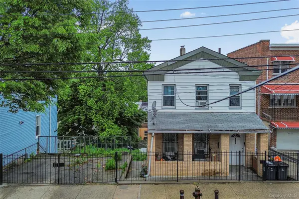 4733 Carpenter AVE, Bronx, NY 10470