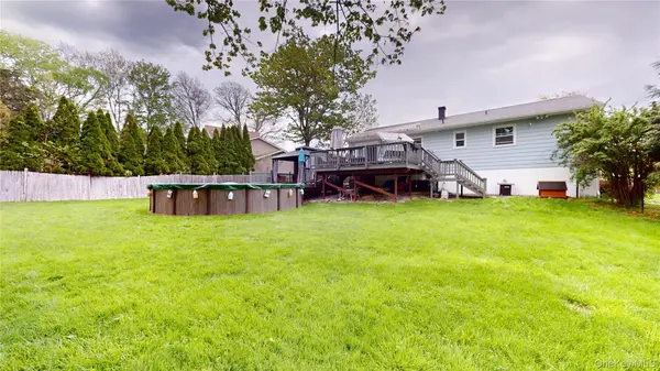 19 Congress DR, Washingtonville, NY 10992