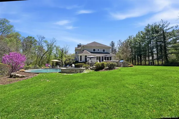 5 Mill RD, Lloyd Harbor, NY 11743