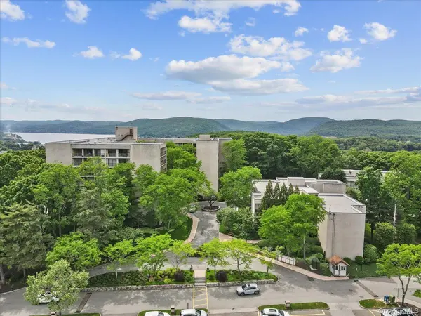 152 Overlook AVE #2C, Peekskill, NY 10566