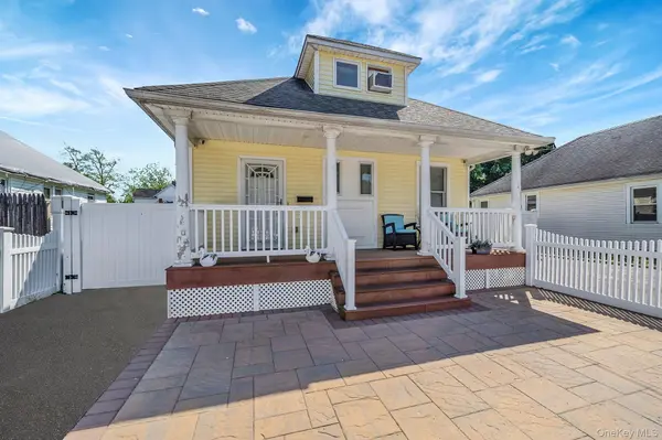 119 N 1st AVE, Bay Shore, NY 11706