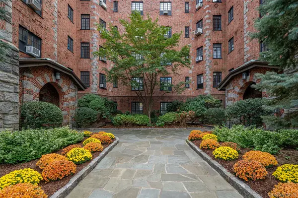 45 Pondfield RD #1G, Bronxville, NY 10708