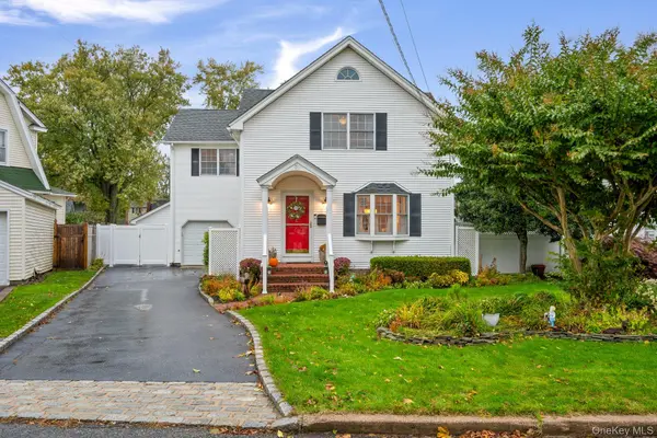 51 Marvin ST, Patchogue, NY 11772