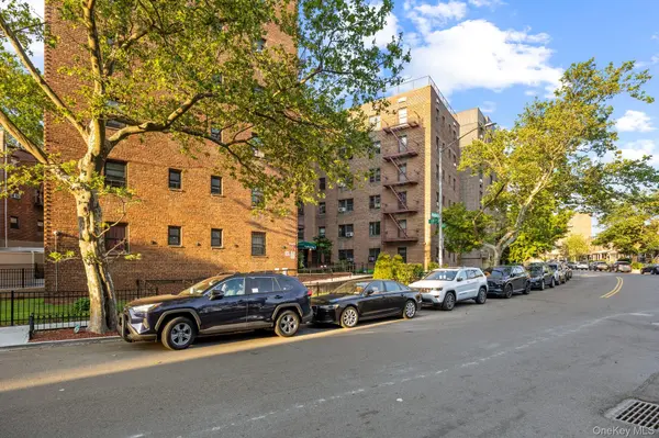 139-05 85 DR #6E, Briarwood, NY 11435