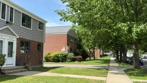 217-22 67th AVE #2, Bayside, NY 11364