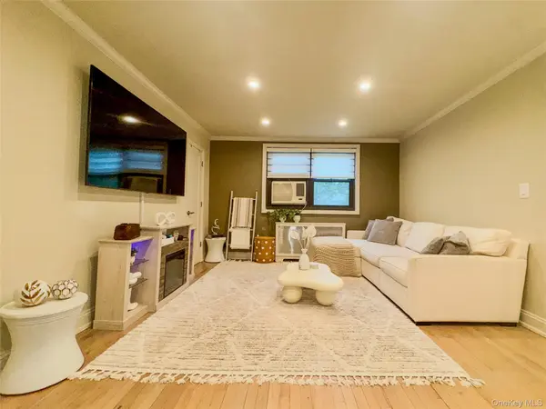 17-76 166 ST #Fl-2, Whitestone, NY 11357