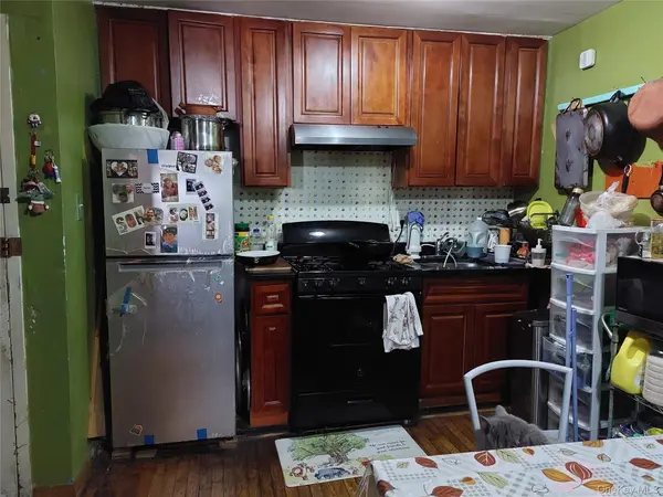 40-15 102nd ST, Corona, NY 11368