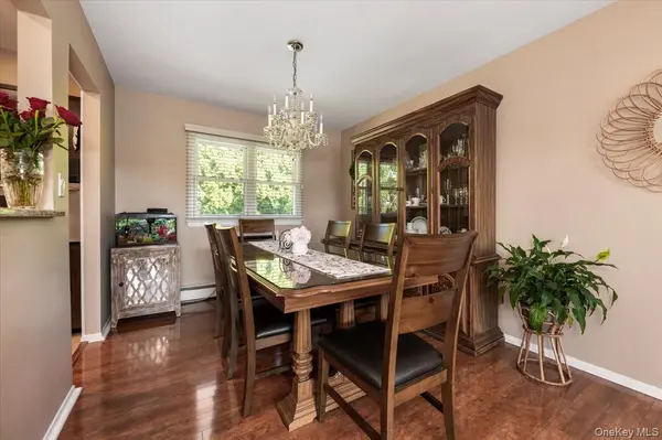 12 Northern Pkwy, Plainview, NY 11803