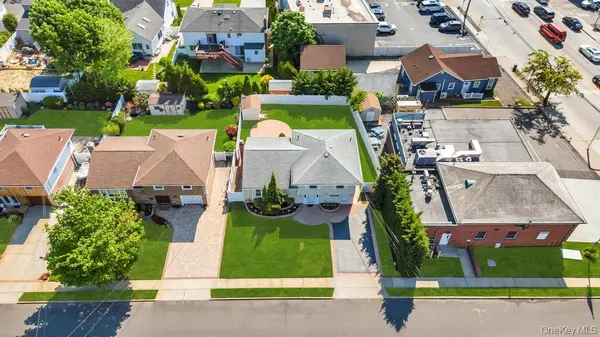 2297 Arby CT, Wantagh, NY 11793