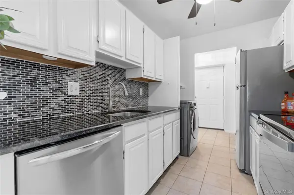 13 Skyline DR #10, Fishkill, NY 12524