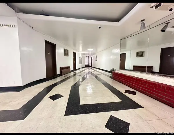 140-65 Beech AVE #4H, Flushing, NY 11355