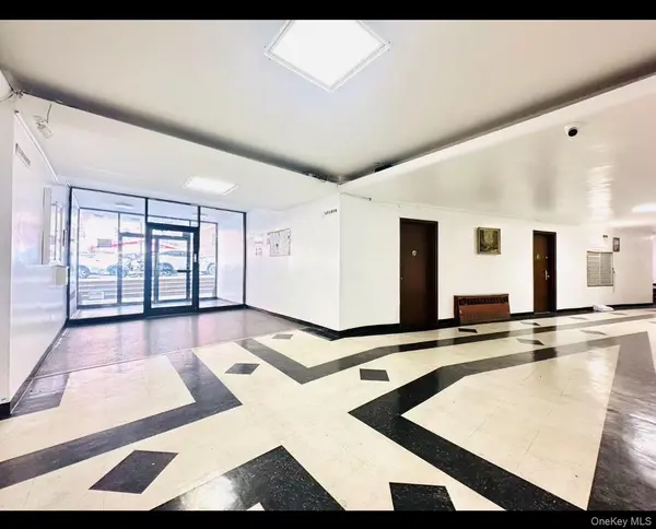 140-65 Beech AVE #4H, Flushing, NY 11355